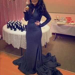 Worn once size 6 dress!